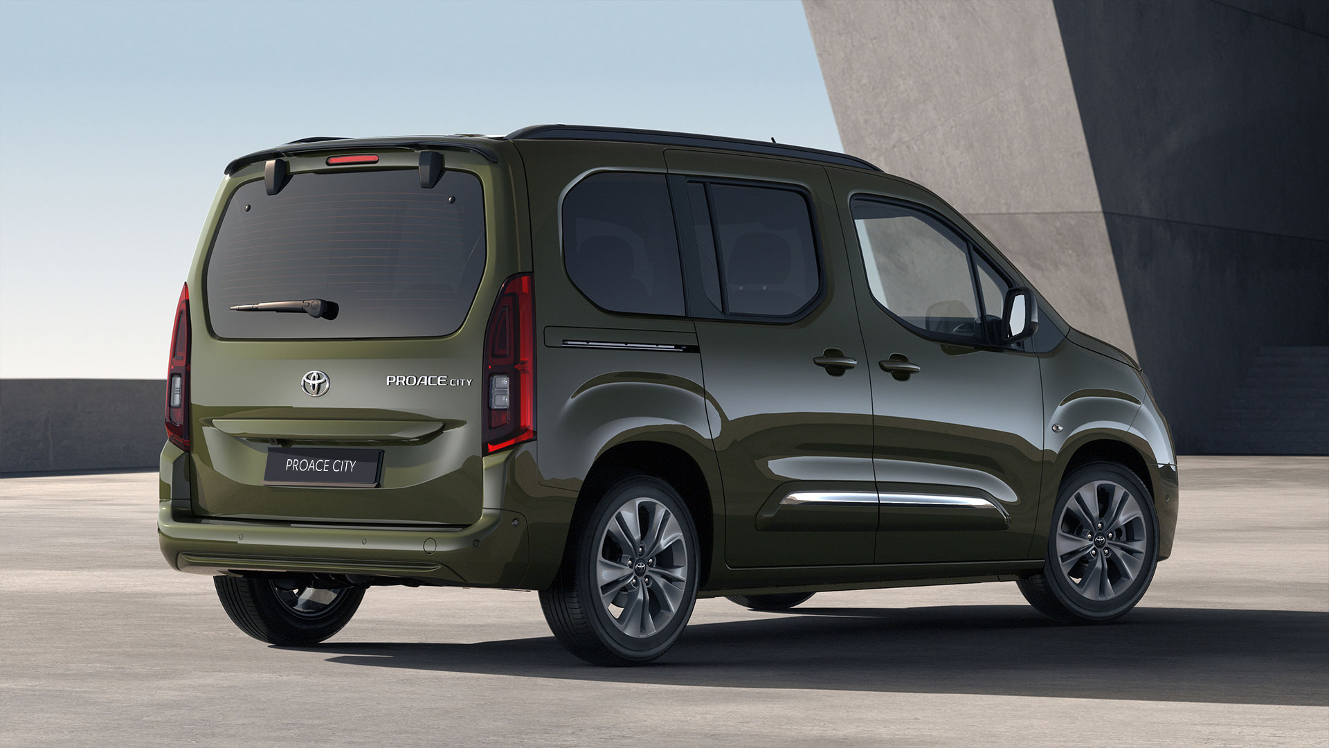 Toyota’nın Proace City Ailesi Yenilendi