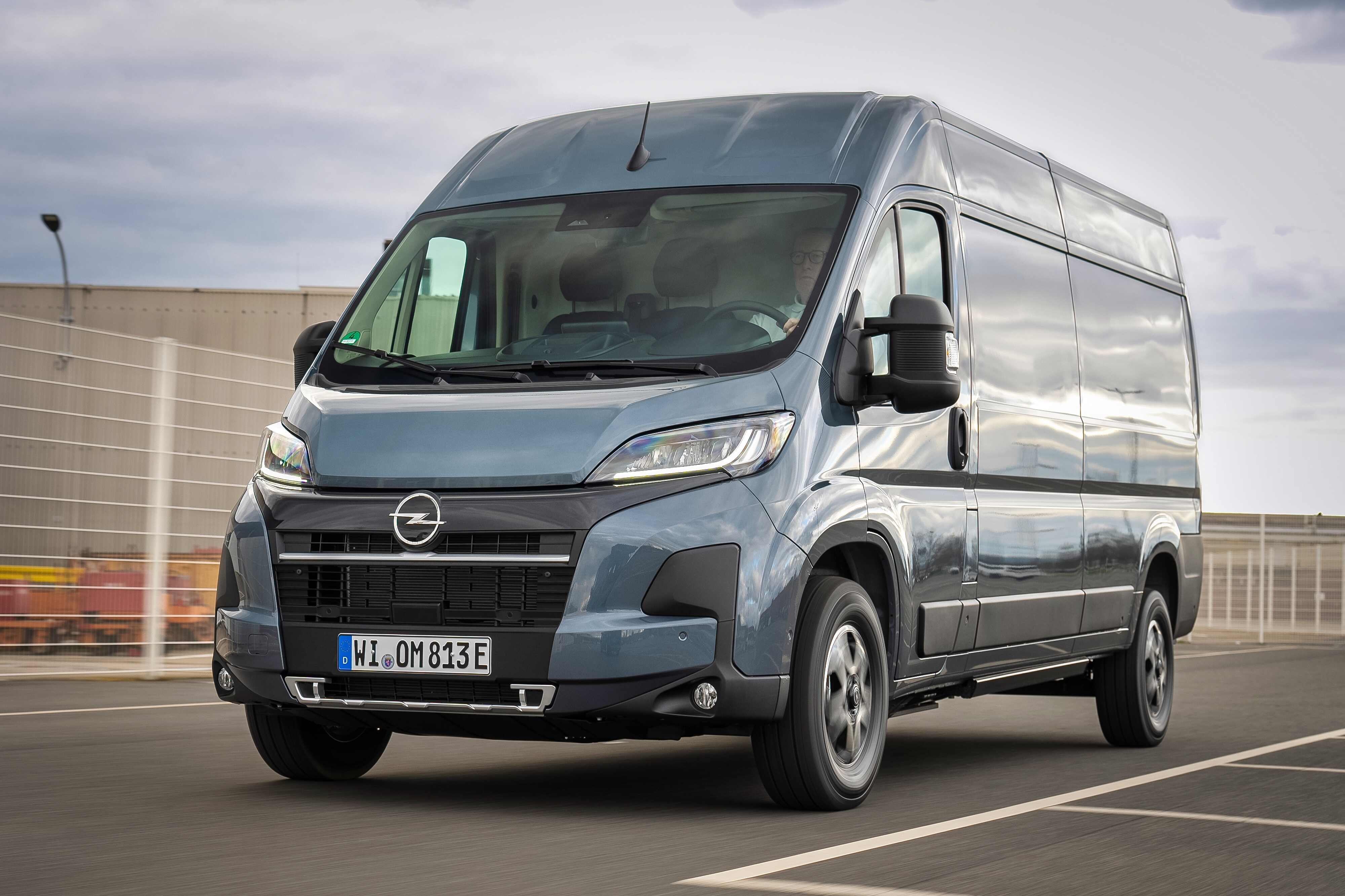 Yeni Opel Movano Türkiye’de!