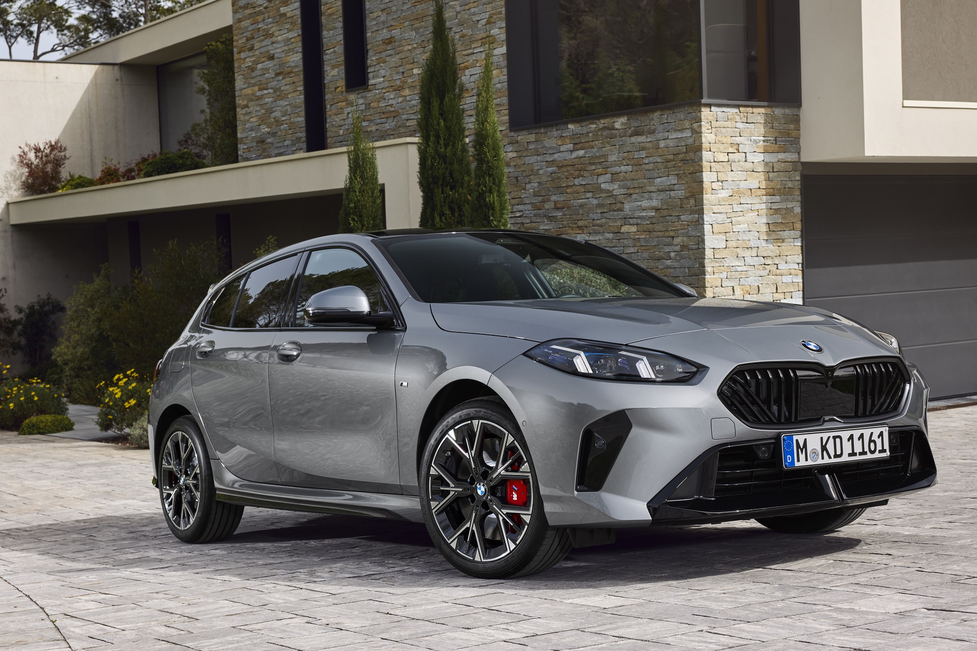 En ucuz BMW 120 satışa sunuldu