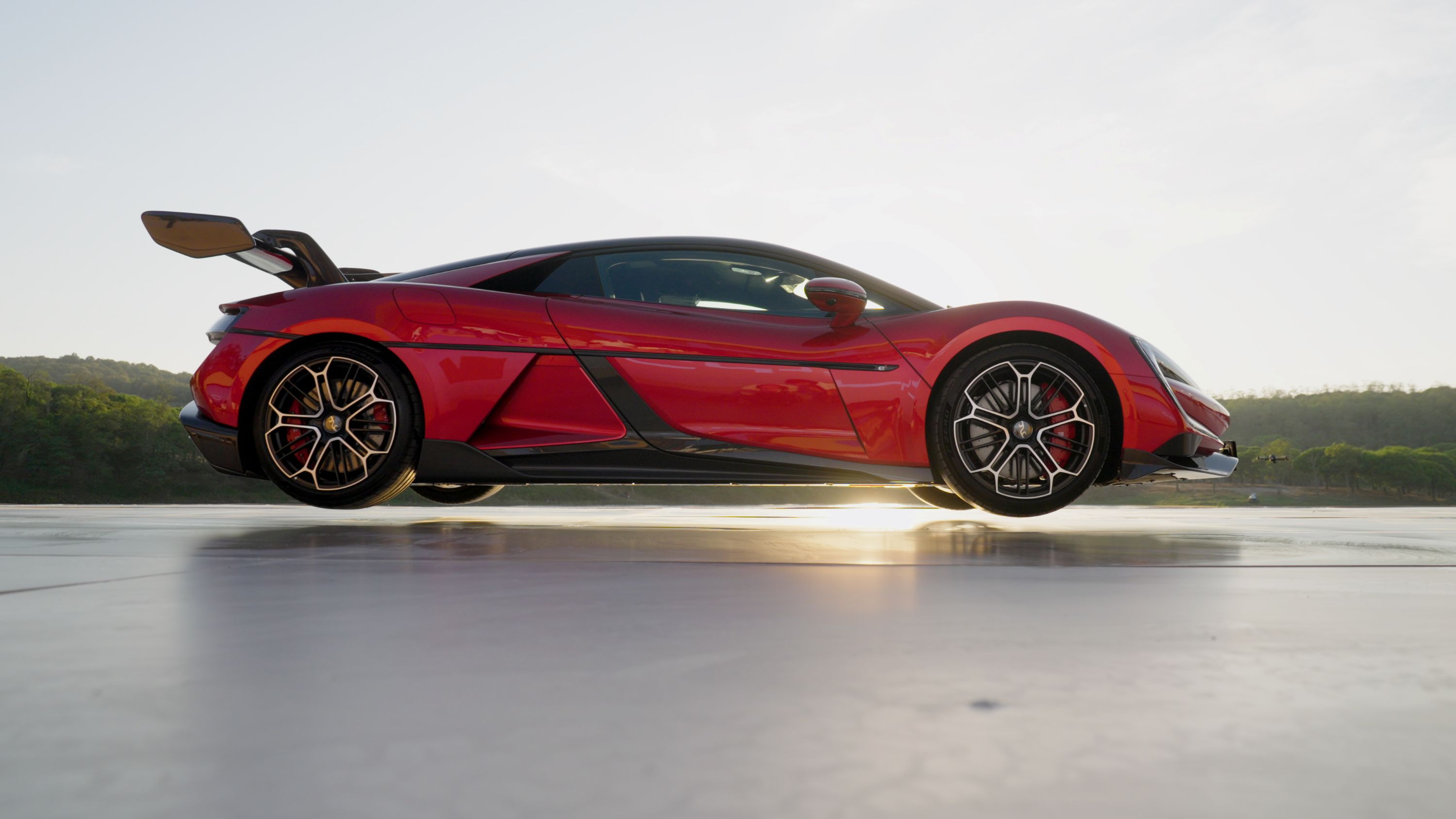 YANGWANG U8 ve U9 Teknoloji Şovu Bayilere Taşınıyor!