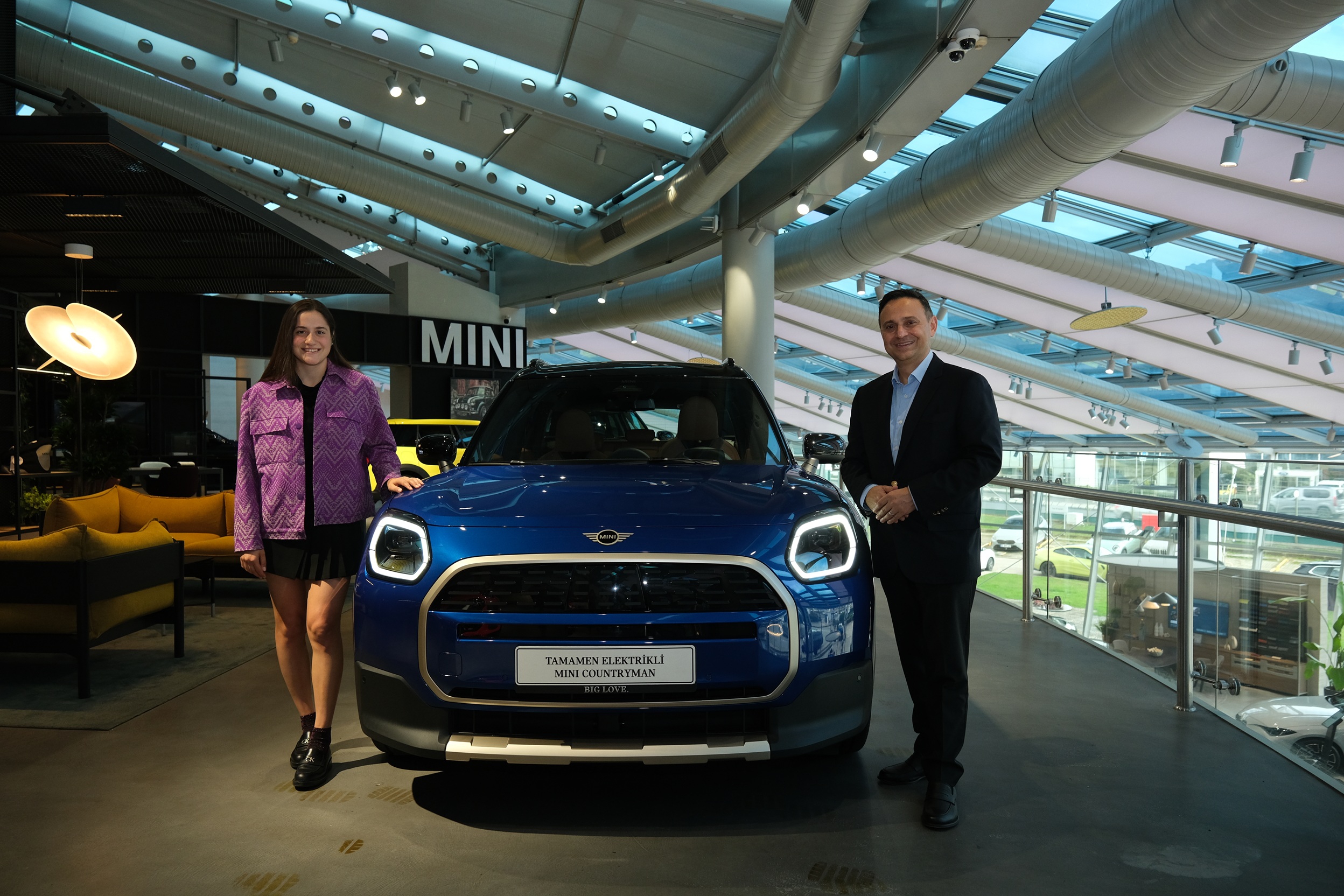 MINI, Ultra Maraton Yüzücüsü Aysu Türkoğlu'nun Yolculuğuna Eşlik Ediyor